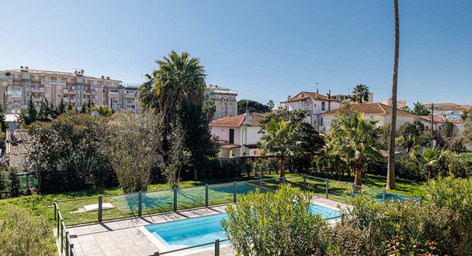 Immobilier Golfe Juan, Antibes, vente appartement, 3 pièces, terrasse, piscine, neuf
